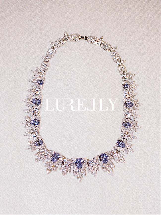 ROSE NECKLACE - Lurelly