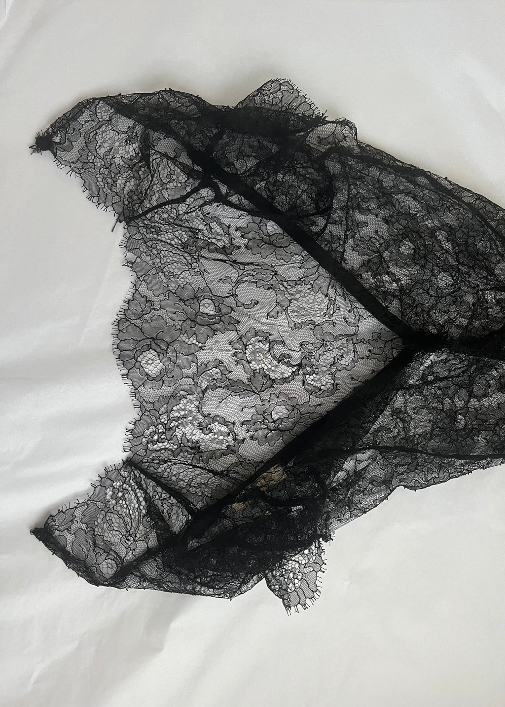FRENCH LACE BODYSUIT