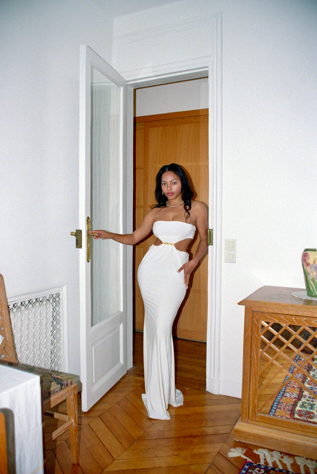 SAINT GOWN