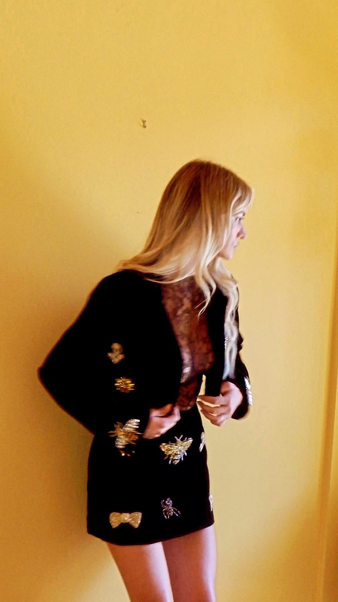 BEE CROPPED BLAZER