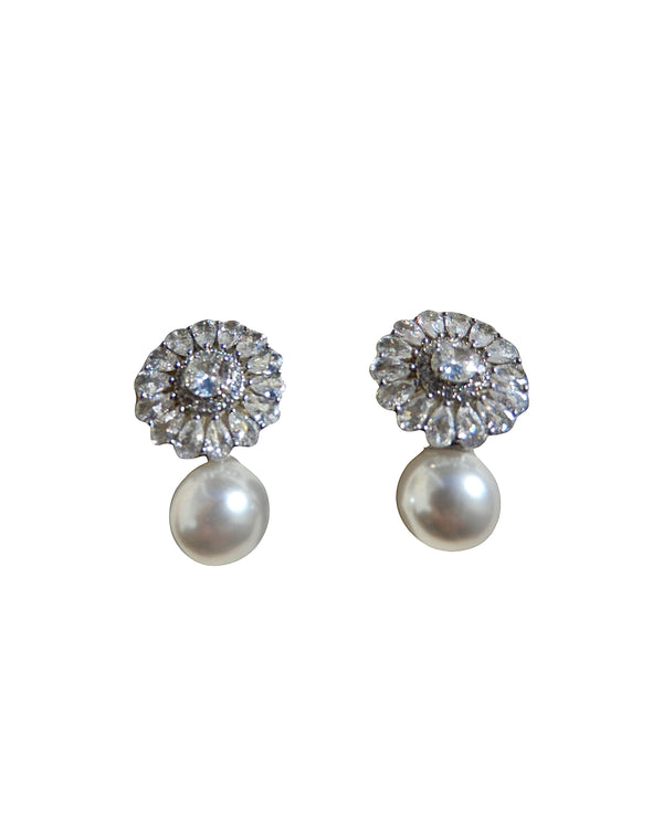 PEARL EARRINGS - SILVER